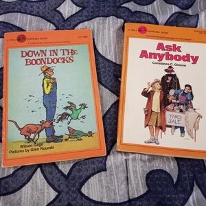 👠vintage 1977/83 DELL YEARLING books X2👠